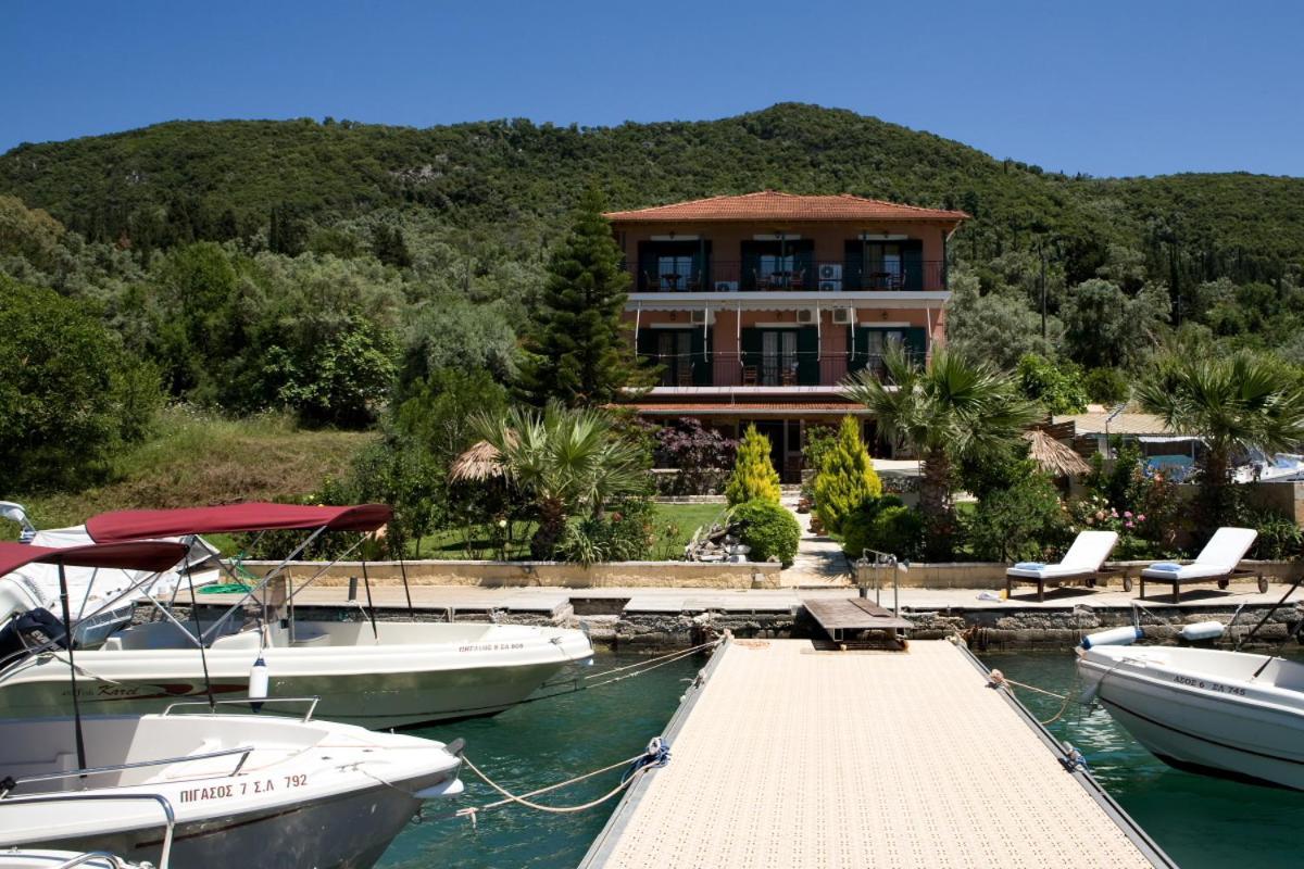 George Studios Γένι Εξωτερικό φωτογραφία